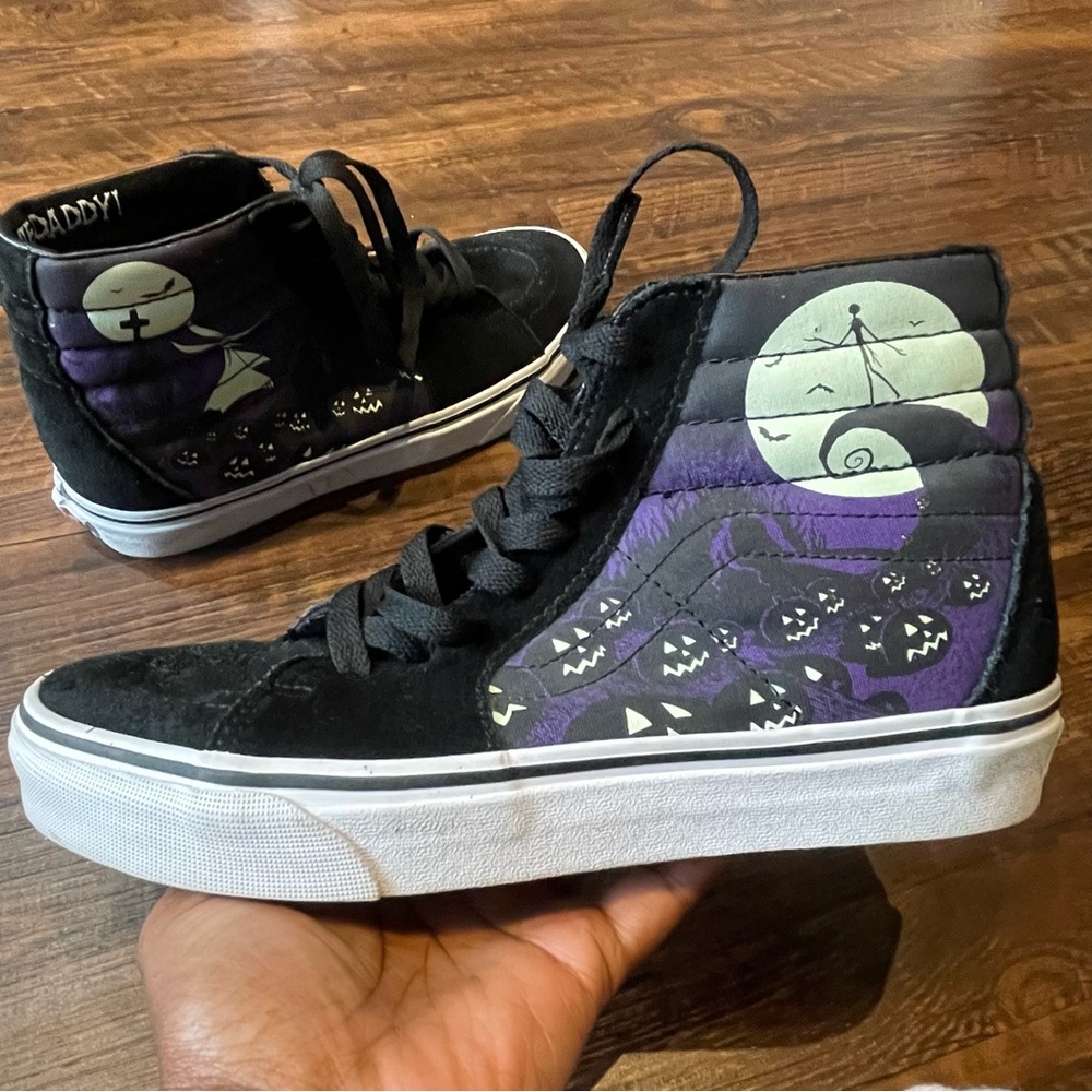 *rare* VANS Sk8-Hi The Nightmare Before Christmas sneakers- men’s 6 women’s 7.5